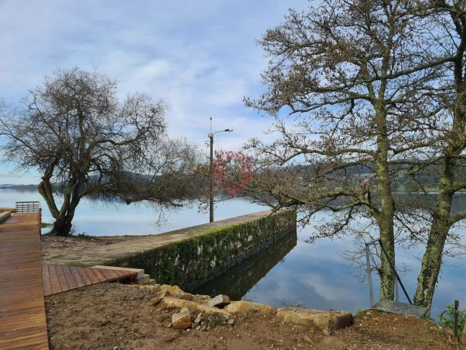 Moradia T4 para Venda em Campos e Vila Meã Foto 9