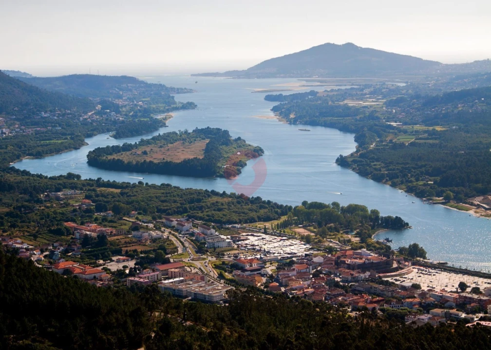 Moradia T4 para Venda em Campos e Vila Meã Foto 11