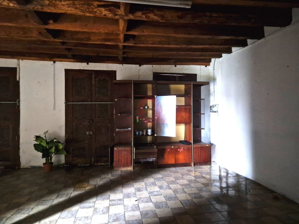 Moradia T4 para Venda em Campos e Vila Meã Foto 3