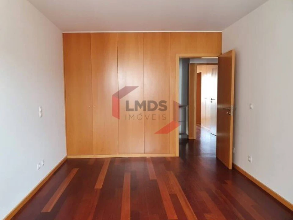 Apartamento T3 para Venda em Bonfim Foto 6
