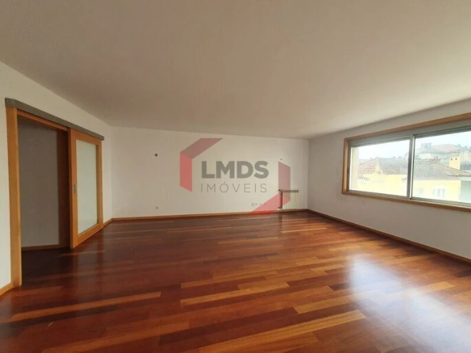 Apartamento T3 para Venda em Bonfim Foto 2