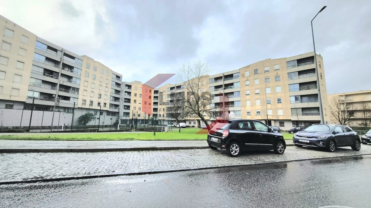 Apartamento T2 para Venda em Santa Marinha e São Pedro da Afurada Foto 1