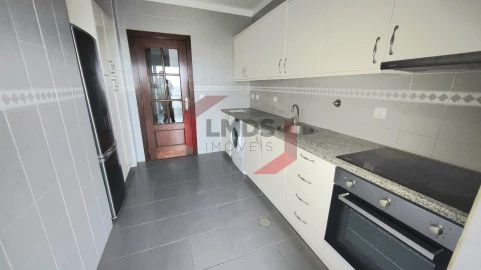 Apartamento T2 para Venda em Santa Marinha e São Pedro da Afurada