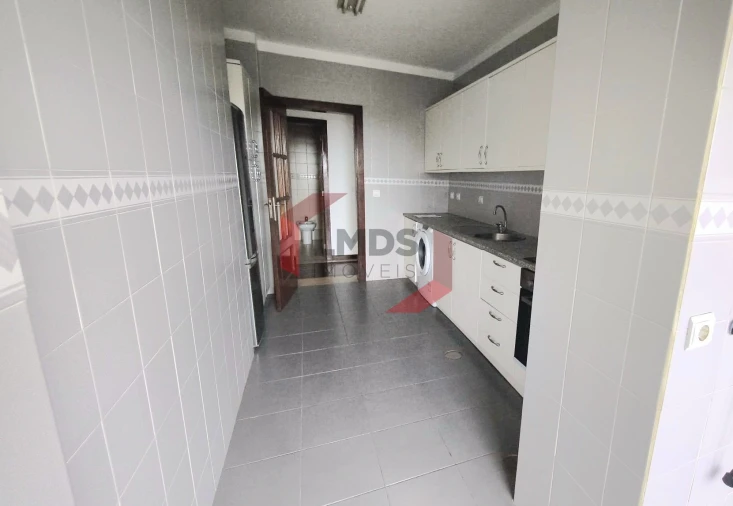Apartamento T2 para Venda em Santa Marinha e São Pedro da Afurada Foto 12