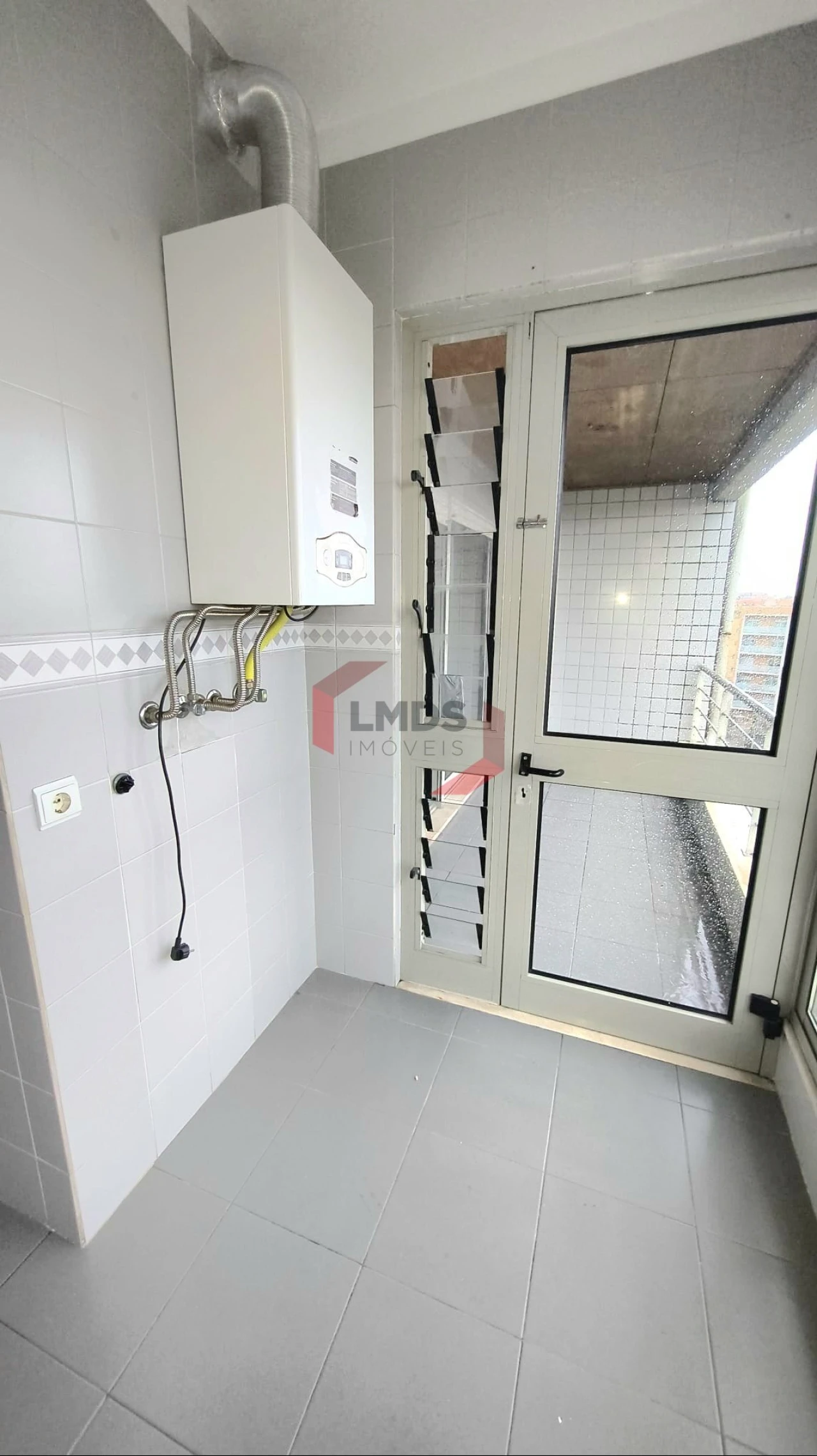 Apartamento T2 para Venda em Santa Marinha e São Pedro da Afurada Foto 14