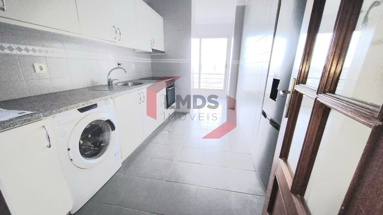 Apartamento T2 para Venda em Santa Marinha e São Pedro da Afurada Foto 13