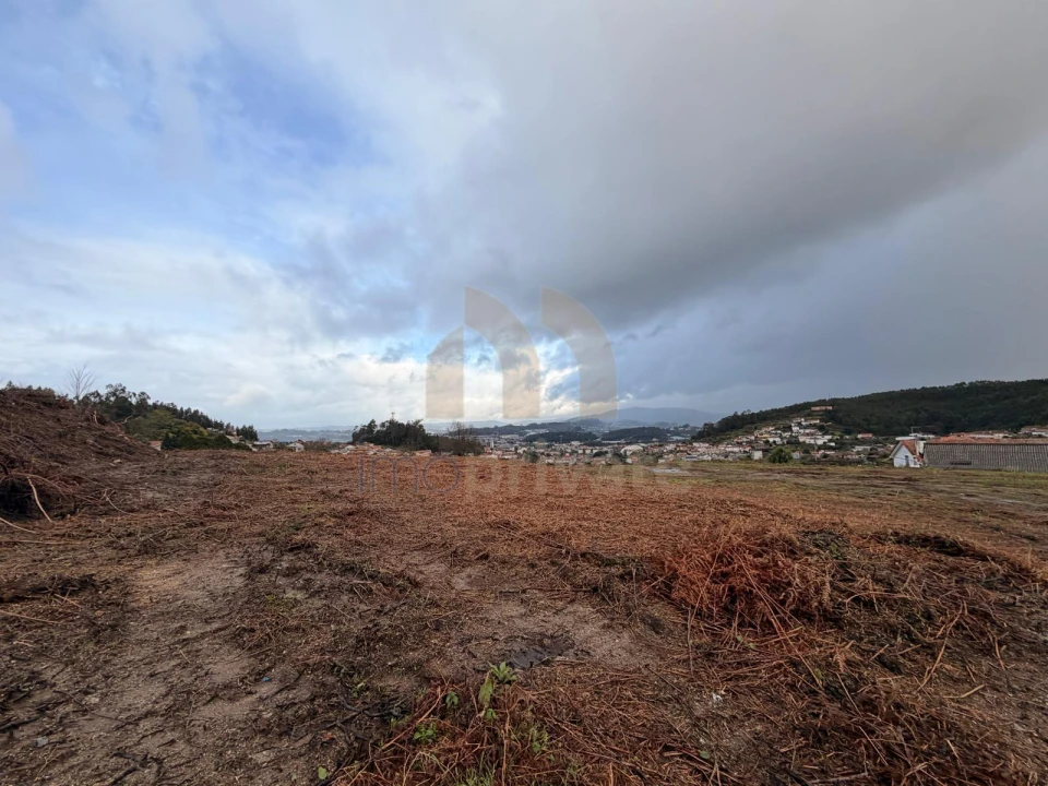 Terreno para Venda em Vilarinho Foto 5