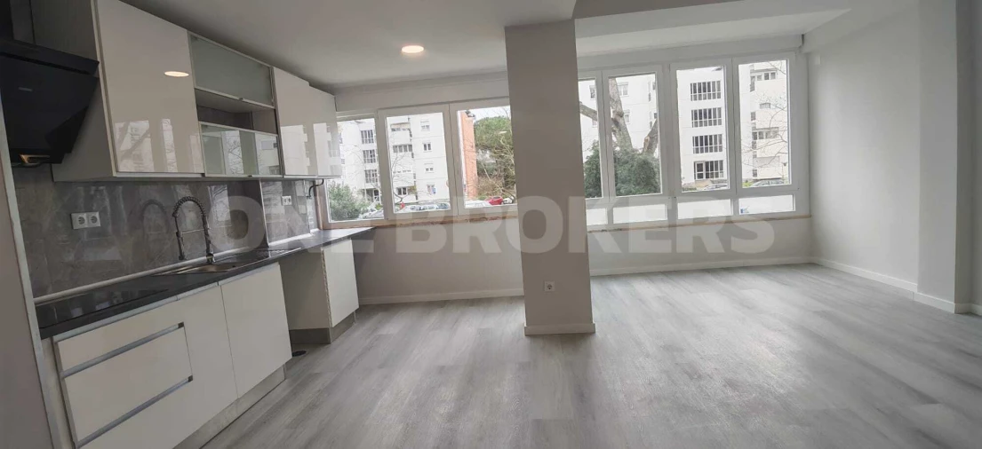 Apartamento T2 para Venda em Oeiras e São Julião da Barra, Paço de Arcos e Caxias Foto 2