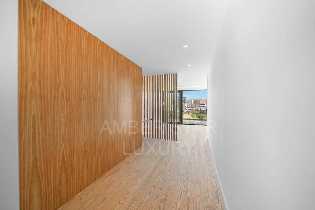 Moradia T4 para Venda em Matosinhos e Leça da Palmeira Foto 36