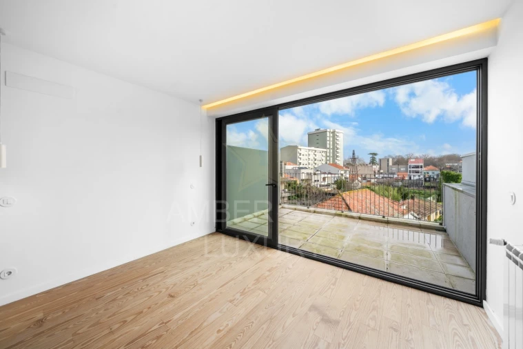 Moradia T4 para Venda em Matosinhos e Leça da Palmeira Foto 32