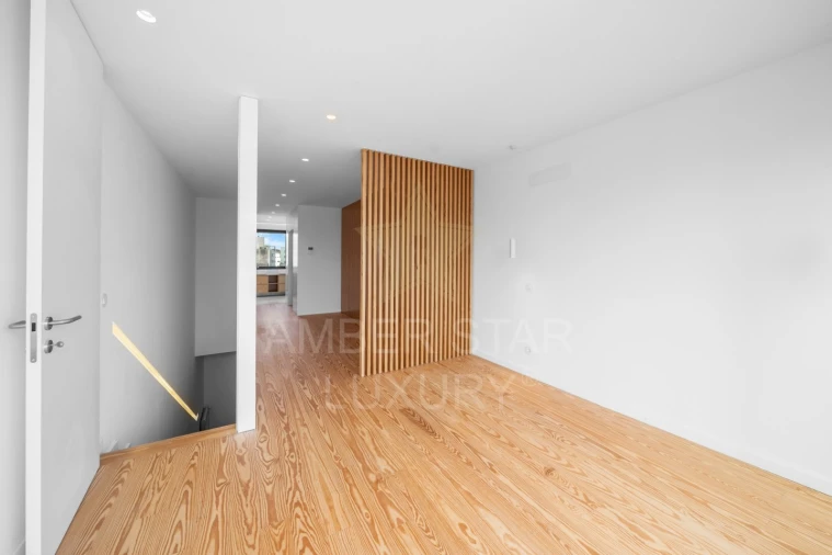 Moradia T4 para Venda em Matosinhos e Leça da Palmeira Foto 34