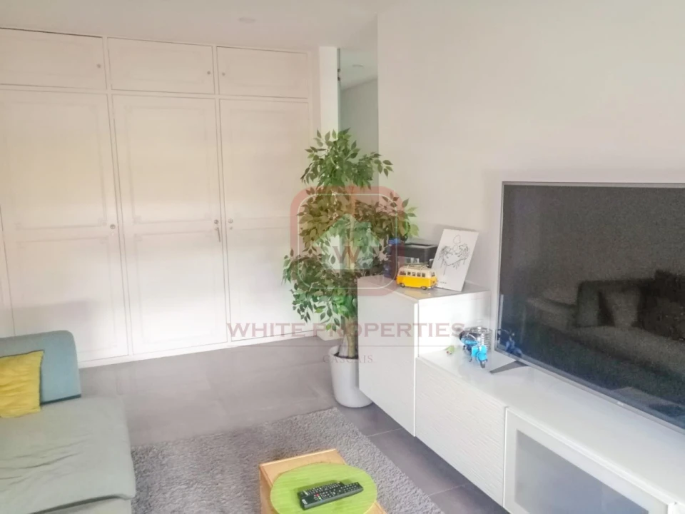 Apartamento T2 para Arrendamento em Campo de Ourique Foto 2