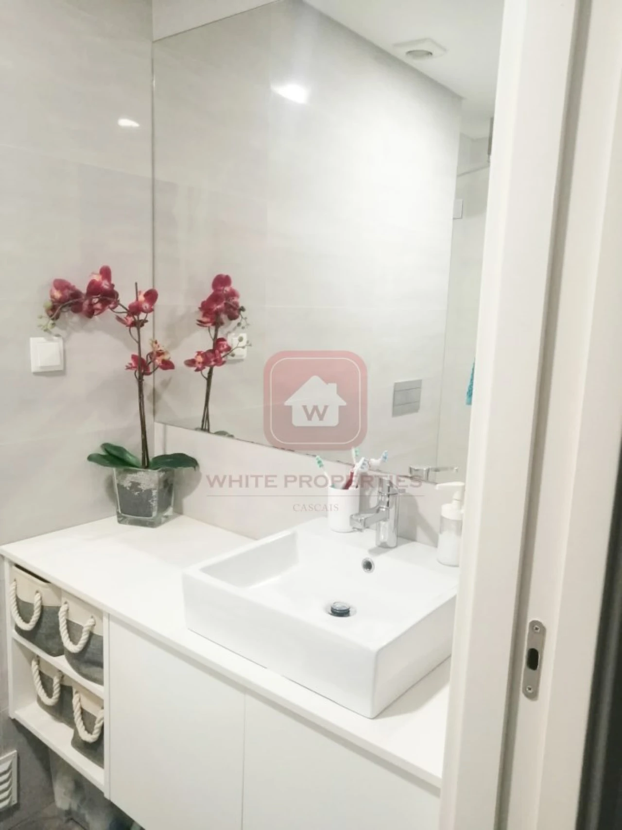 Apartamento T2 para Arrendamento em Campo de Ourique Foto 14