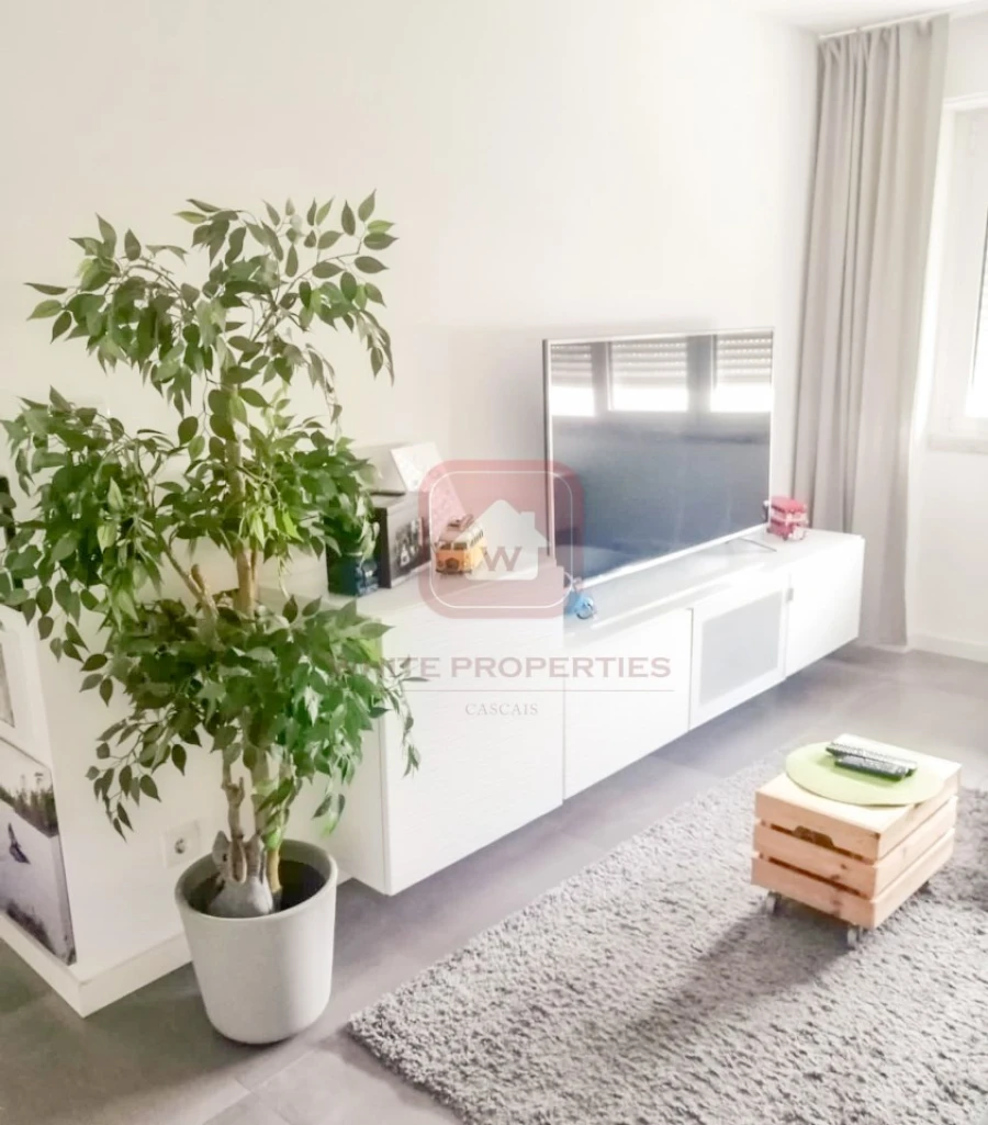 Apartamento T2 para Arrendamento em Campo de Ourique Foto 3