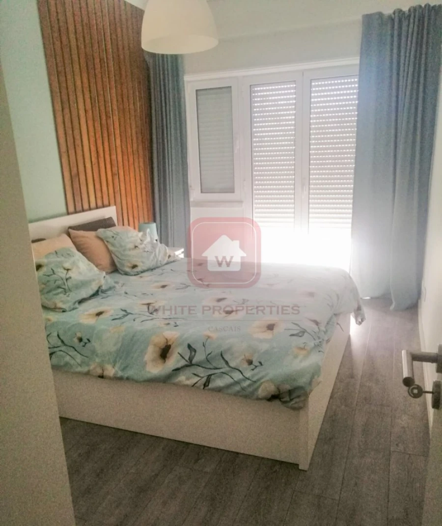 Apartamento T2 para Arrendamento em Campo de Ourique Foto 13