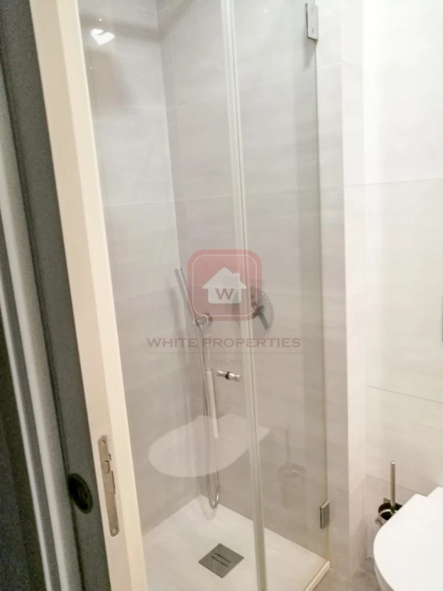 Apartamento T2 para Arrendamento em Campo de Ourique Foto 18