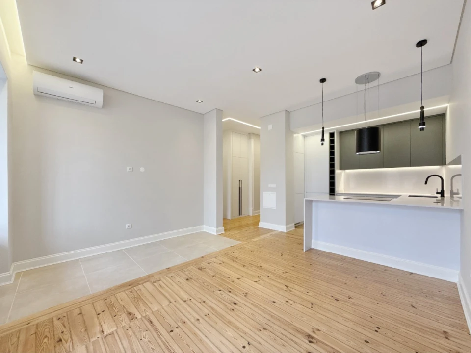 Apartamento T3 para Venda em Arroios Foto 2