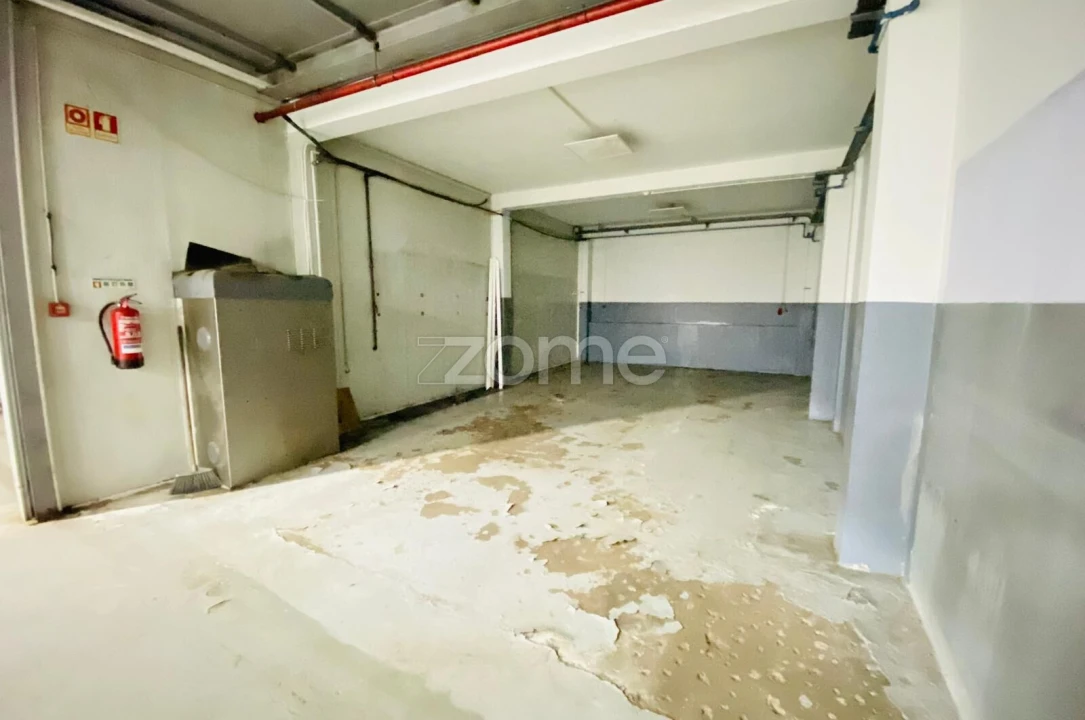 Terreno Comércio / Armazém para Venda em Matosinhos e Leça da Palmeira Foto 11