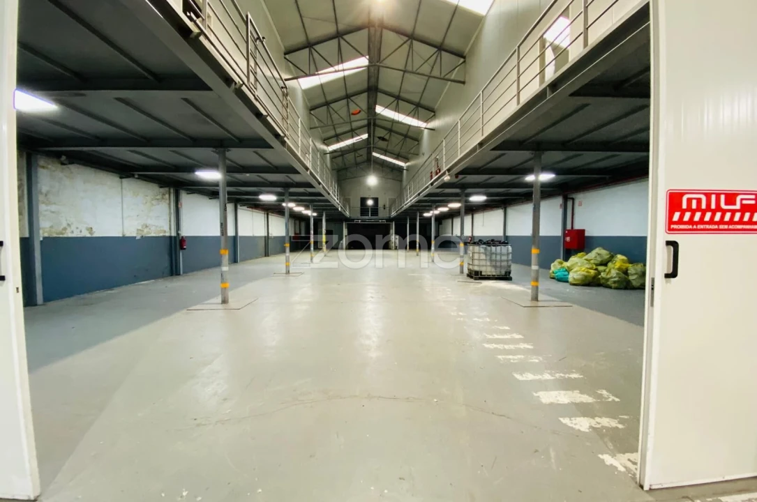 Terreno Comércio / Armazém para Venda em Matosinhos e Leça da Palmeira Foto 9