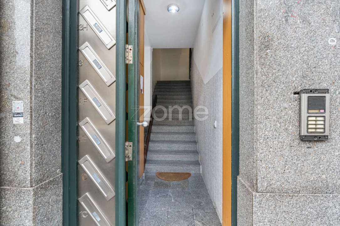 Apartamento T1 para Venda em Cedofeita, Santo Ildefonso, Sé, Miragaia, São Nicolau e Vitória Foto 15