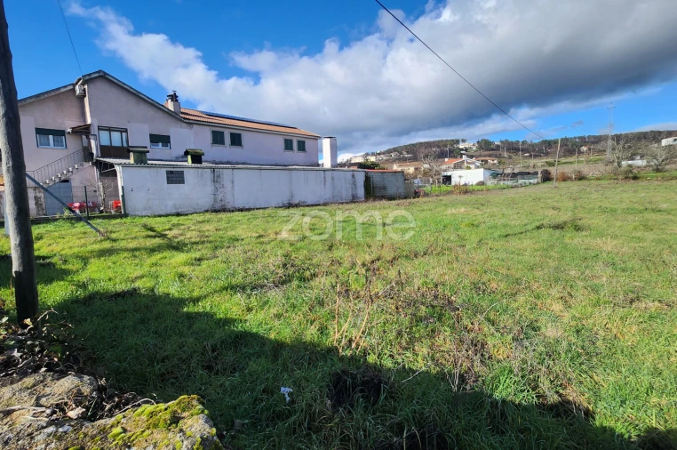Terreno para Venda em São Martinho de Antas e Paradela de Guiães Foto 2