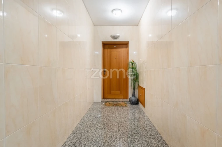 Apartamento T3 para Venda em Grijó e Sermonde Foto 6