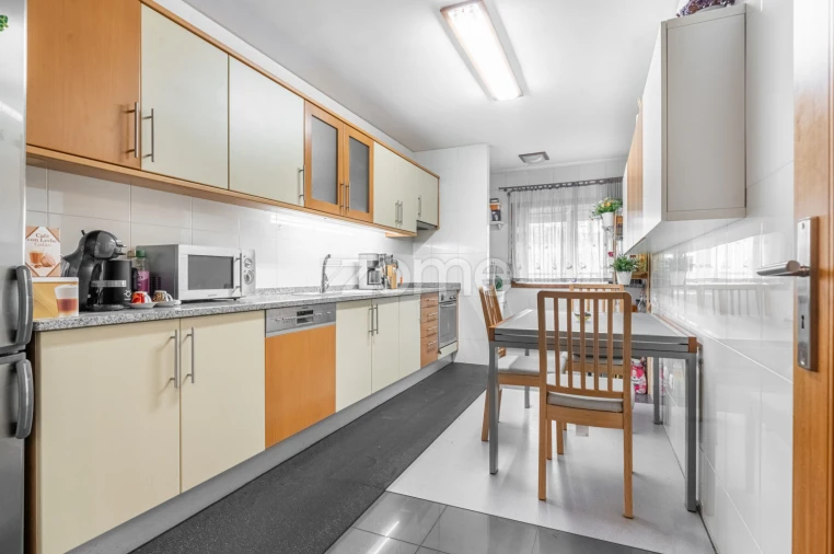 Apartamento T3 para Venda em Grijó e Sermonde Foto 7