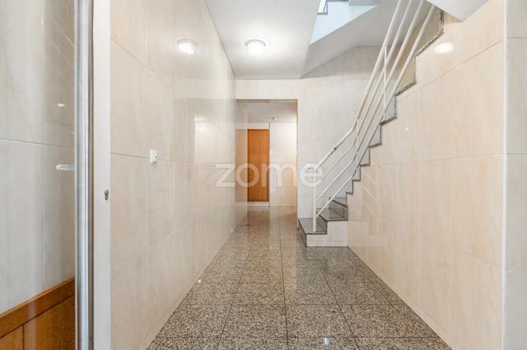 Apartamento T3 para Venda em Grijó e Sermonde Foto 5