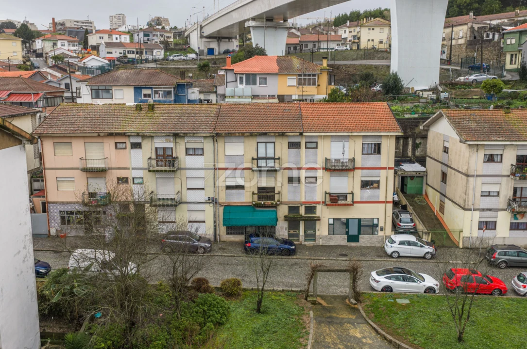 Prédio para Venda em Oliveira do Douro Foto 5