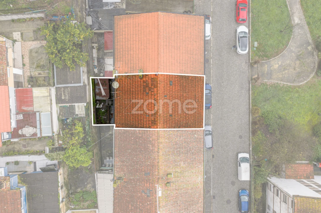 Prédio para Venda em Oliveira do Douro Foto 4