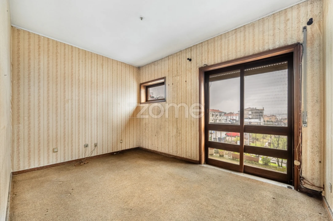 Prédio para Venda em Oliveira do Douro Foto 23