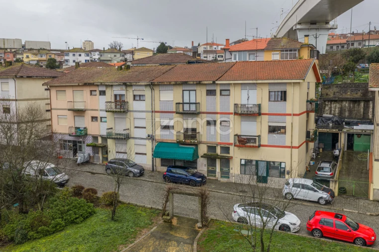 Prédio para Venda em Oliveira do Douro Foto 6