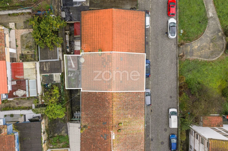 Prédio para Venda em Oliveira do Douro Foto 3