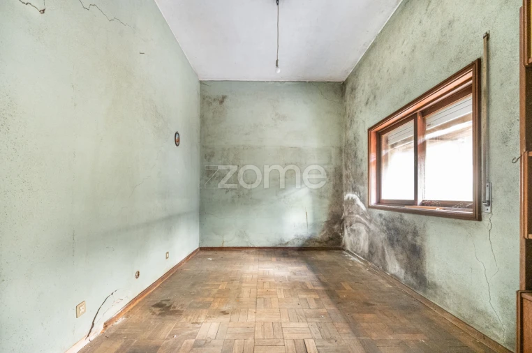 Prédio para Venda em Oliveira do Douro Foto 12