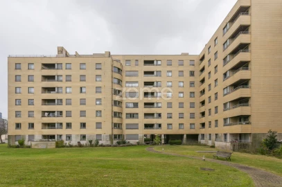Apartamento T1 para Arrendamento em Paranhos