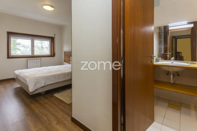 Apartamento T2 para Arrendamento em Paranhos Foto 9