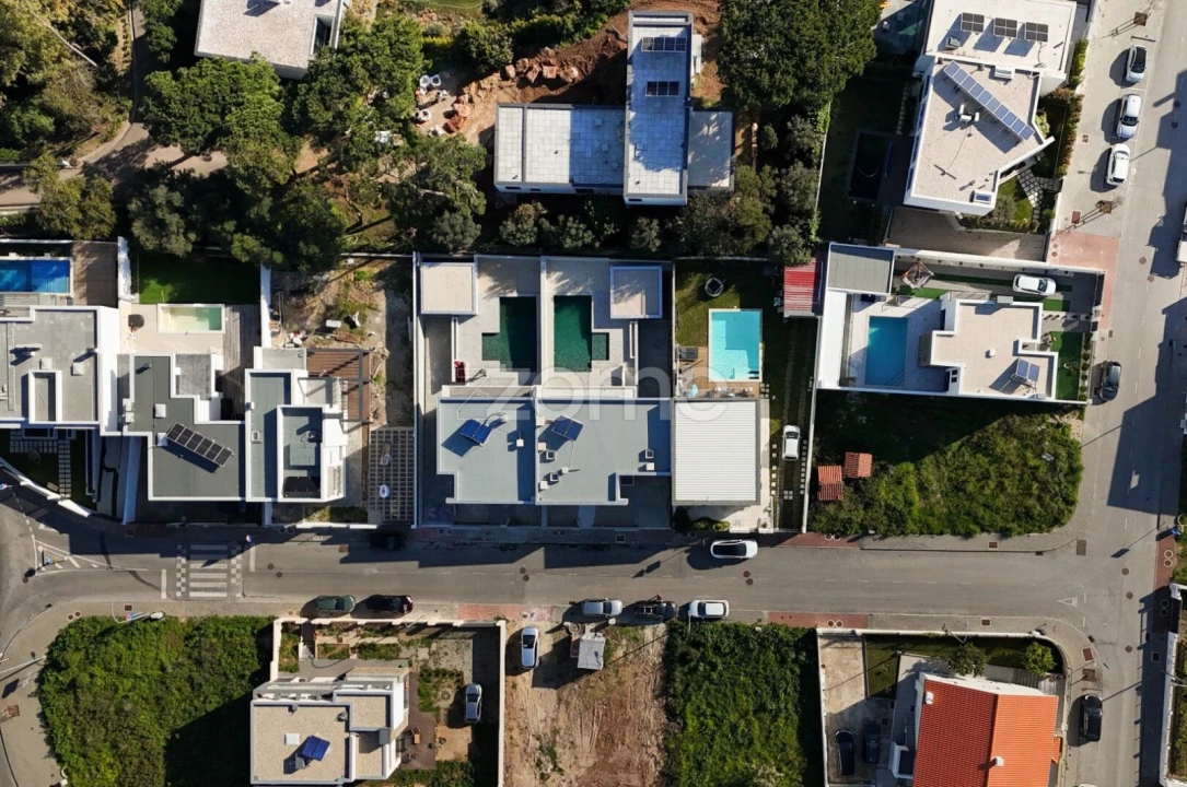 Moradia T3 para Venda em Barcarena Foto 4