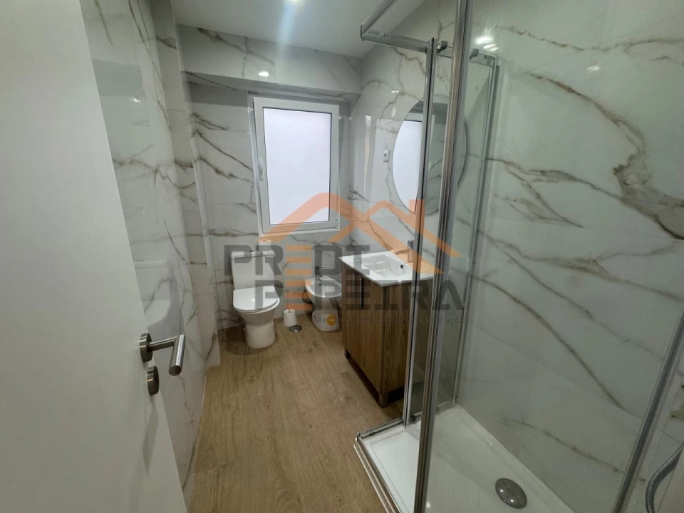 Apartamento T2 para Venda em Falagueira-Venda Nova Foto 15