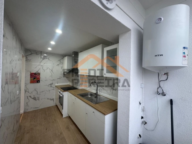Apartamento T2 para Venda em Falagueira-Venda Nova Foto 8