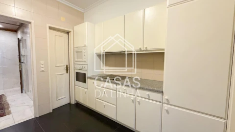 Apartamento T2 para Arrendamento em Santo António