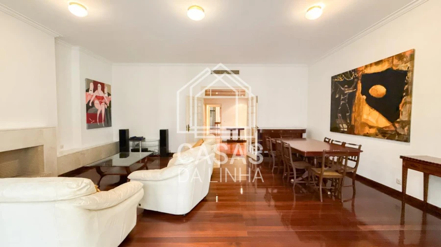 Apartamento T2 para Arrendamento em Santo António Foto 3