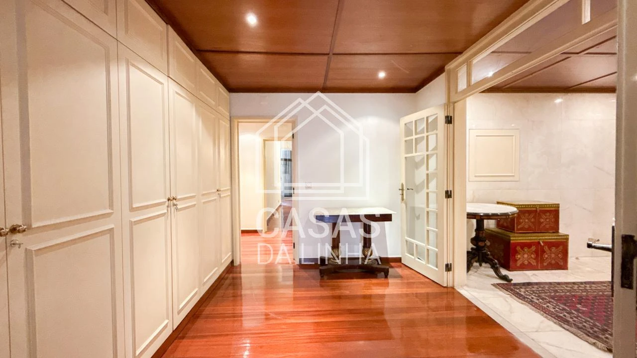 Apartamento T2 para Arrendamento em Santo António Foto 14