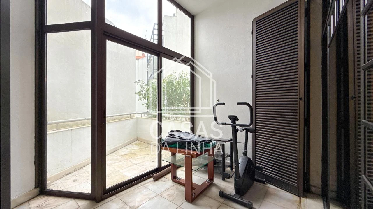 Apartamento T2 para Arrendamento em Santo António Foto 23