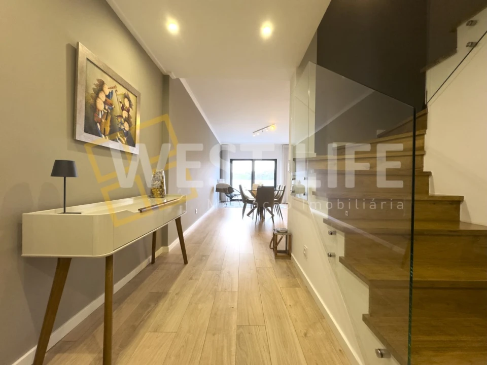 Apartamento T4 para Venda em Malveira e São Miguel de Alcainça Foto 8