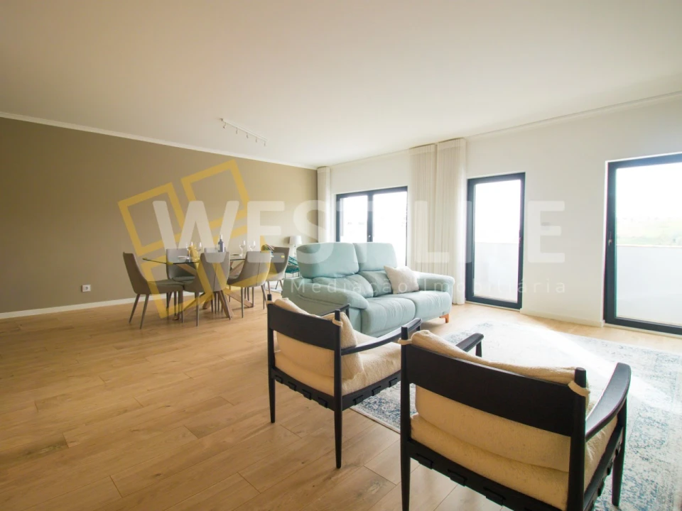 Apartamento T4 para Venda em Malveira e São Miguel de Alcainça Foto 8