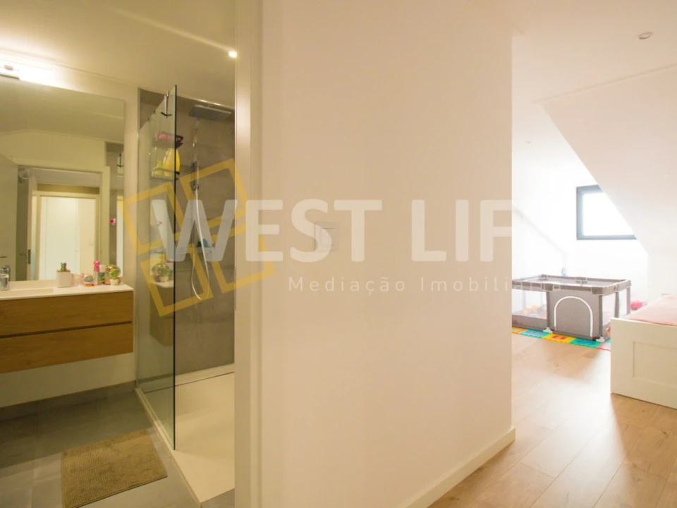 Apartamento T4 para Venda em Malveira e São Miguel de Alcainça Foto 24