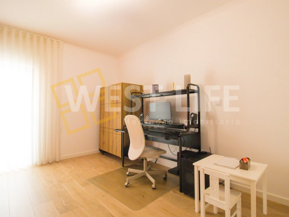 Apartamento T4 para Venda em Malveira e São Miguel de Alcainça Foto 26