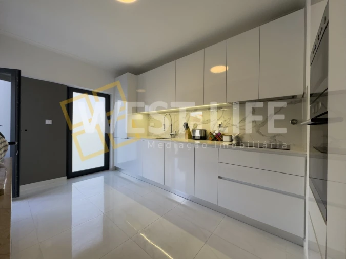 Apartamento T4 para Venda em Malveira e São Miguel de Alcainça Foto 7