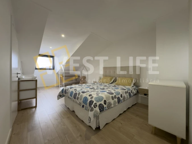 Apartamento T4 para Venda em Malveira e São Miguel de Alcainça Foto 16