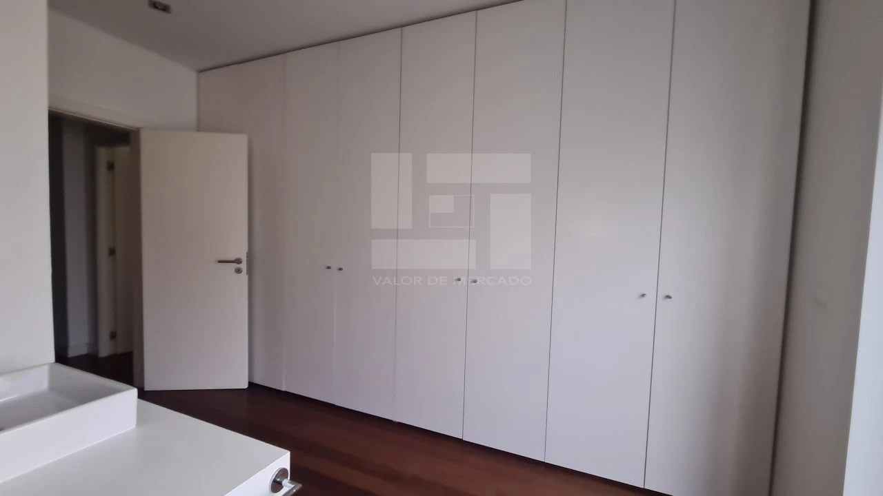 Apartamento T4 para Venda em Avenidas Novas Foto 23